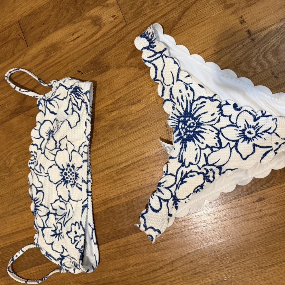 Aerie White Scalloped Bikini Set